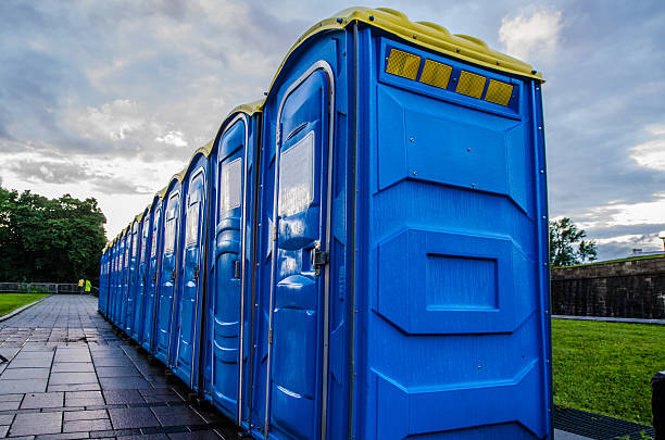 Best Construction site porta potty rental  in Campbell, FL